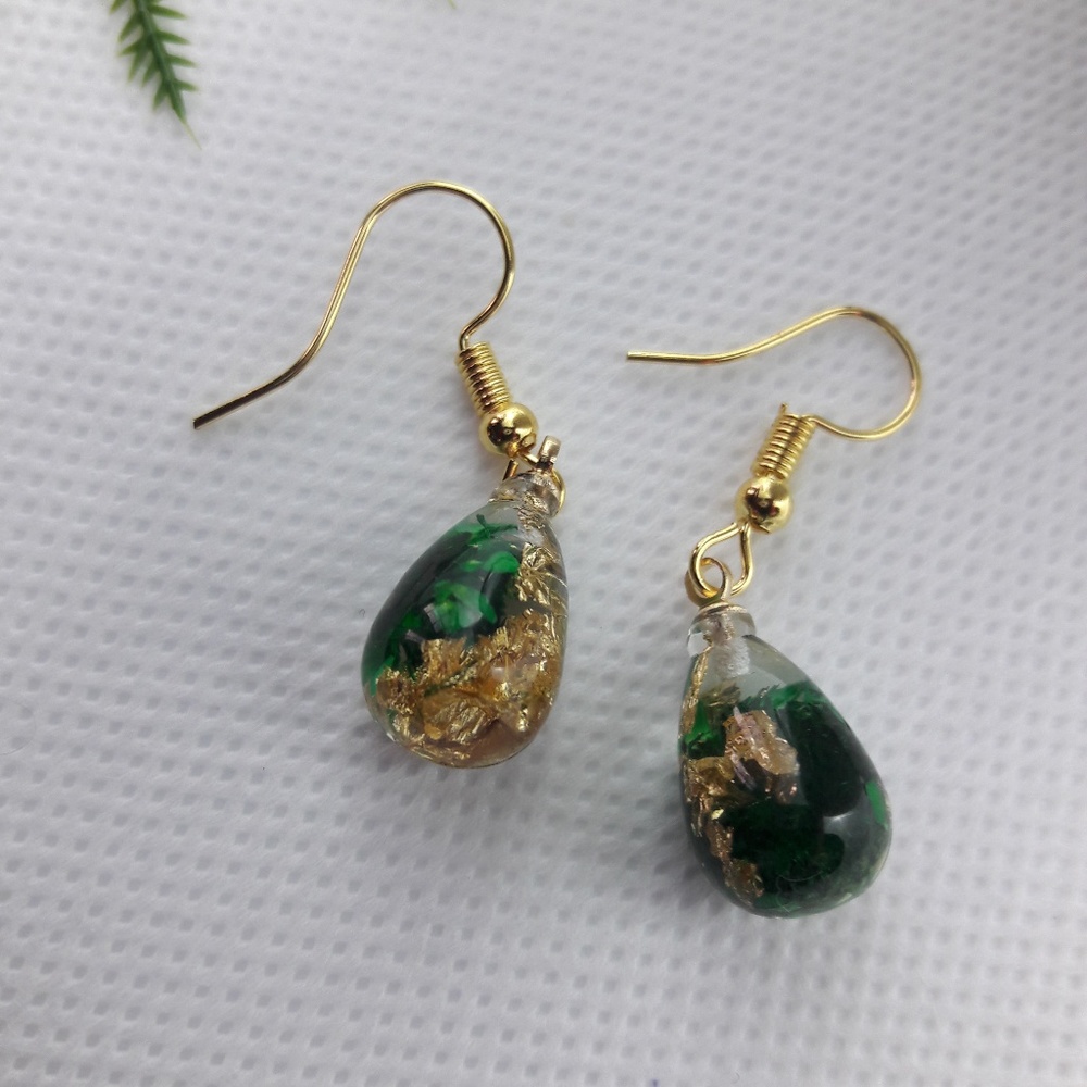 Emerald Lampwork blow Glass teardrops
